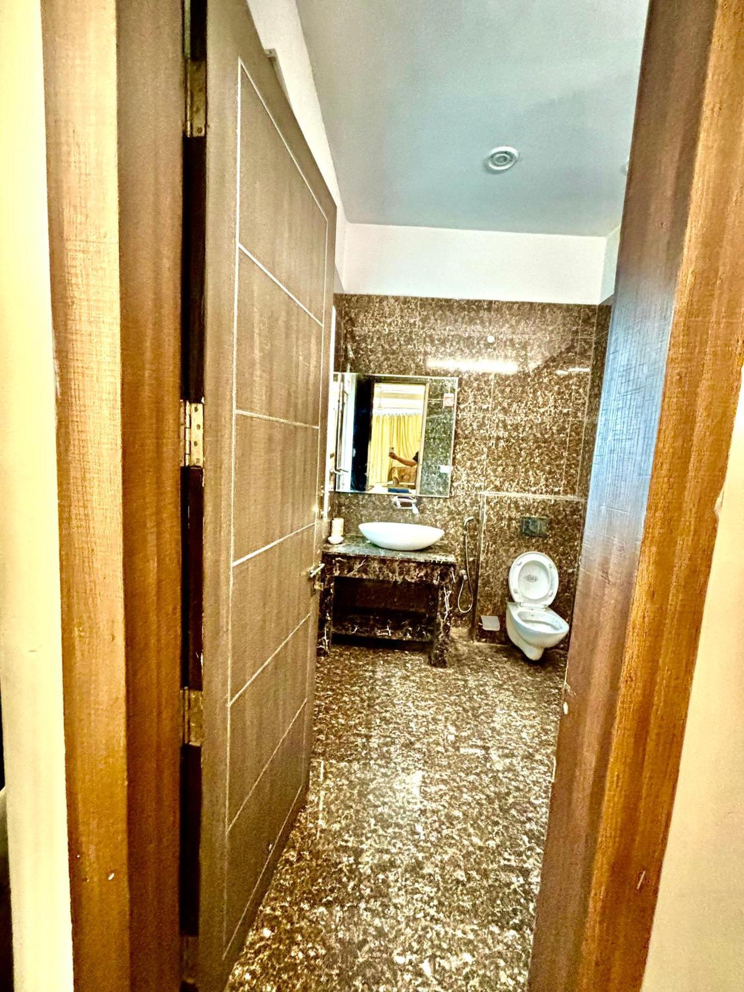 Hotel Pushpanjali 뉴델리 외부 사진